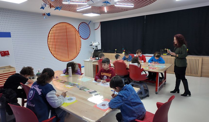 Bilim Demirci bölgenin eğitim üssü oldu