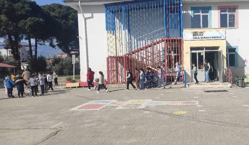 Deprem anında hayat kurtaran kuralları öğrendiler