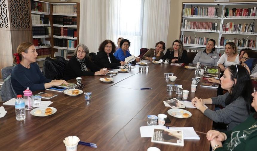 Şehzadeler’de Kütüphane Haftası “kitap & kahve & kurabiye” buluşmasıyla başladı