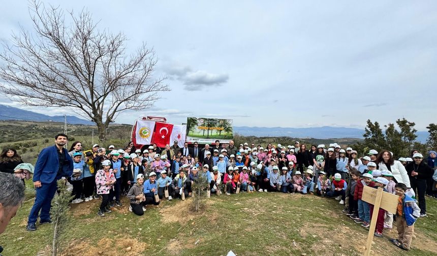 Öğrenciler doğa sevgisini sahada öğrendi