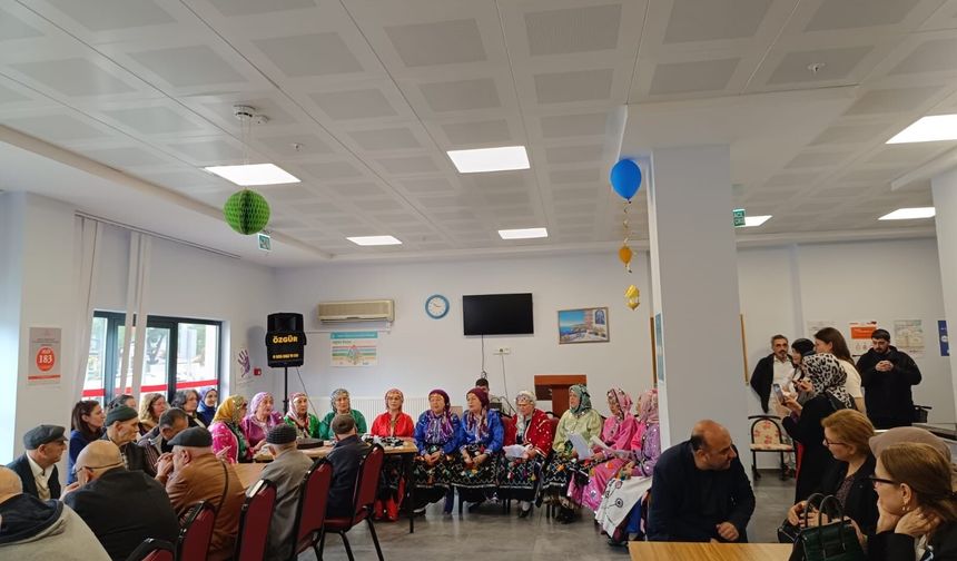 Gördes Huzurevi’nde hem sağlık taraması hem moral etkinliği