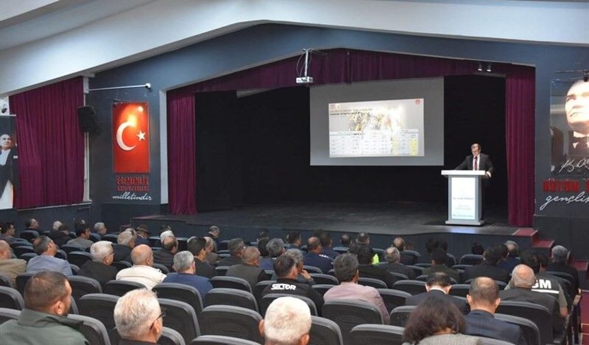 Salihli’de muhtarlar toplantısı yapıldı