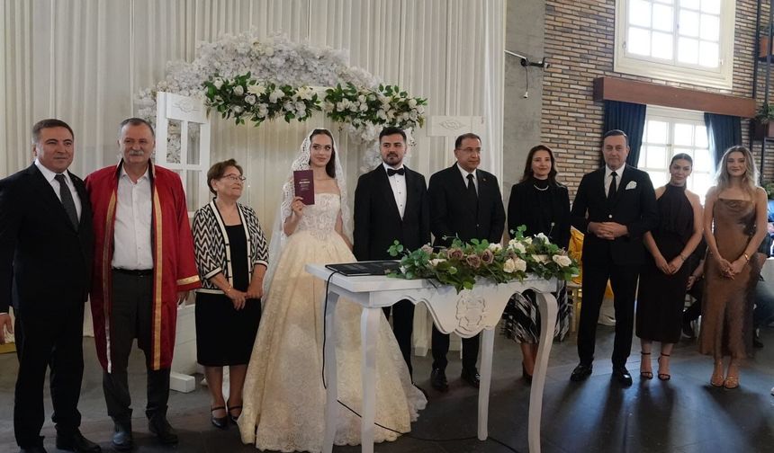 İş ve siyaset dünyası bu düğünde buluştu
