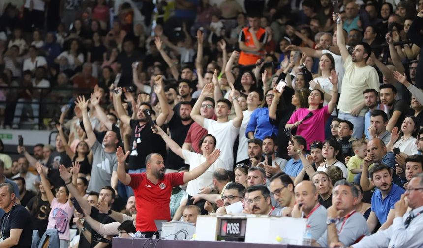 Turgutlu’da kadın basketboluna büyük ilgi