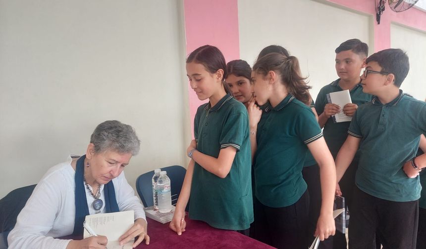 Koca Seyit’in yazarı öğrencilerle buluştu