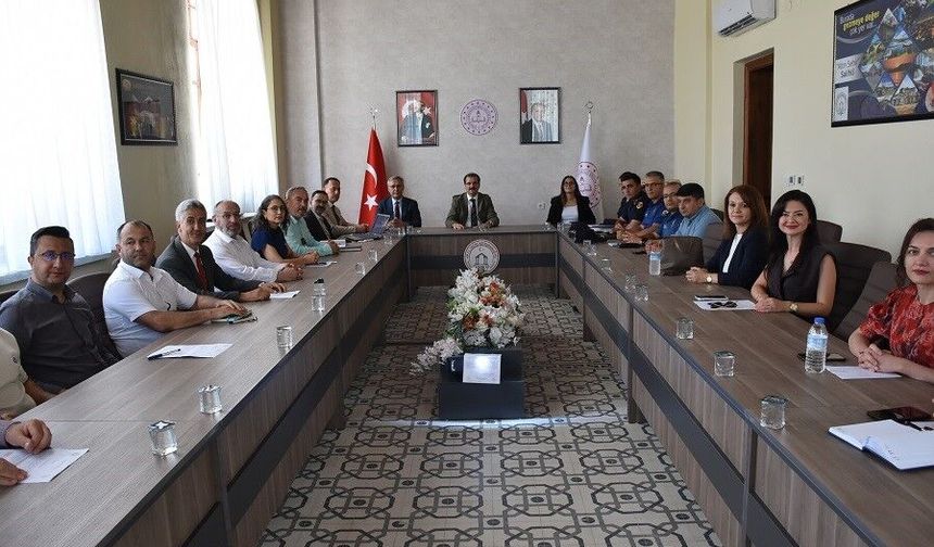 İlçede kadına şiddet ve çocuk koruma için kritik toplantı