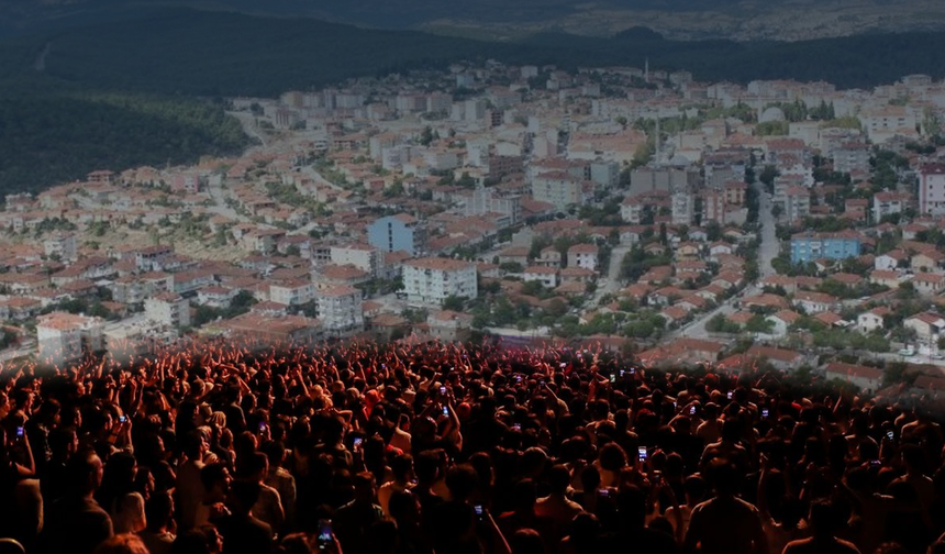 Gördes'de konserler neden iptal edildi? Belediyeden açıklama