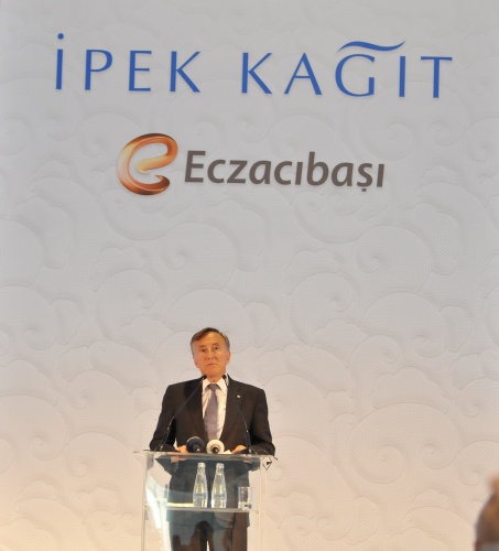 Eczacıbaşı Holdinge bağlı İpek Kağıt’ın Türkiye ve dünya pazarları için üretim yapacak olan Manisa’daki yeni tesisi ile Kazakistan tesisinin açılışı aynı anda yapıldı.