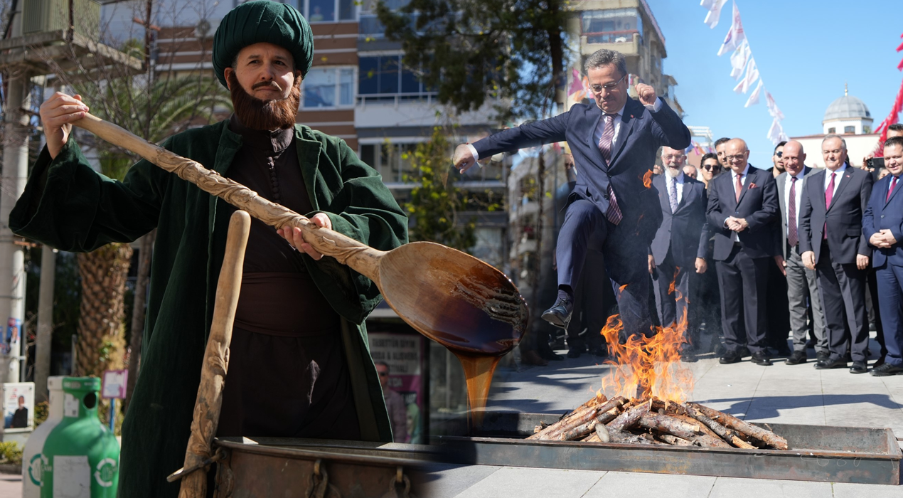 Mesir Festivali Nevruz ateşinin yakılmasıyla başladı