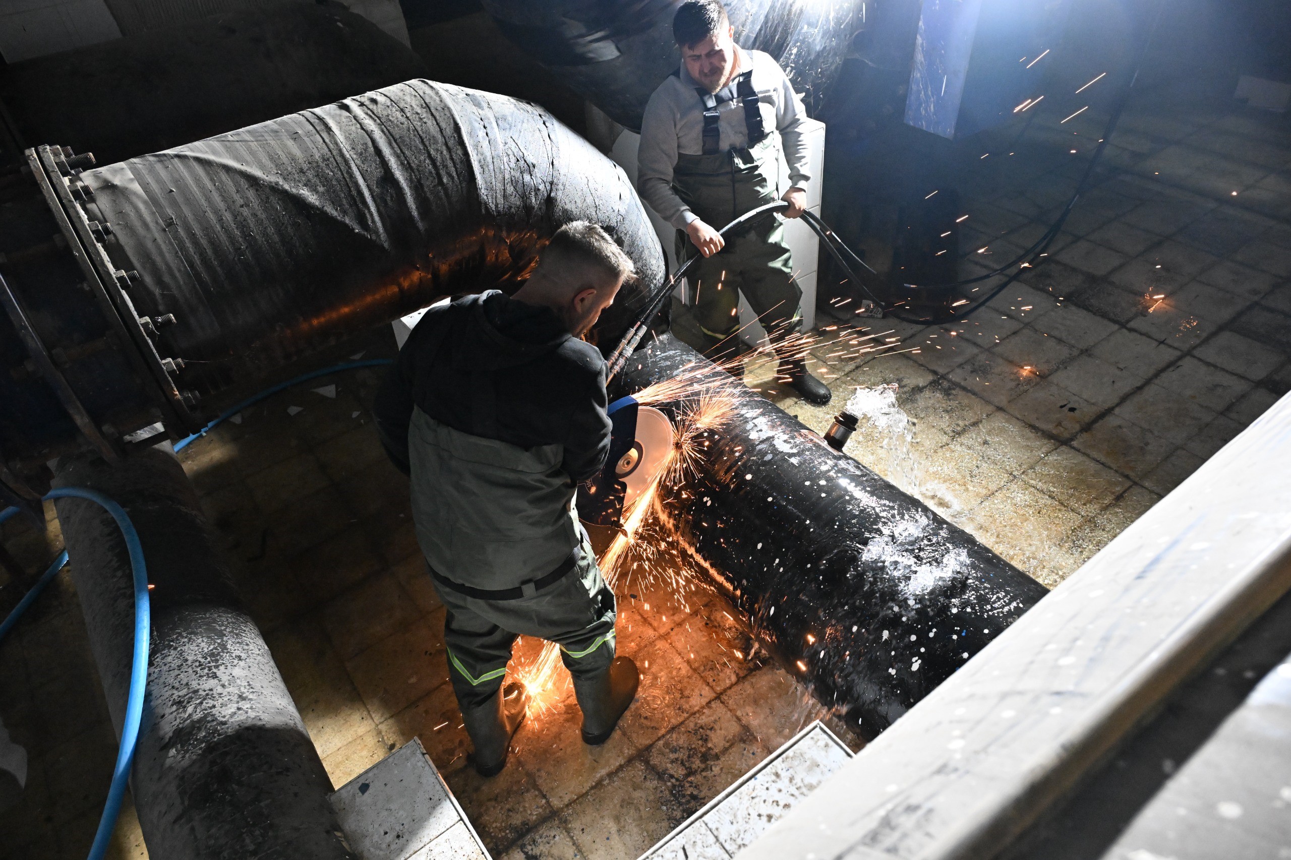 Manisa'da MASKİ ekipleri gece çalışma yaptı