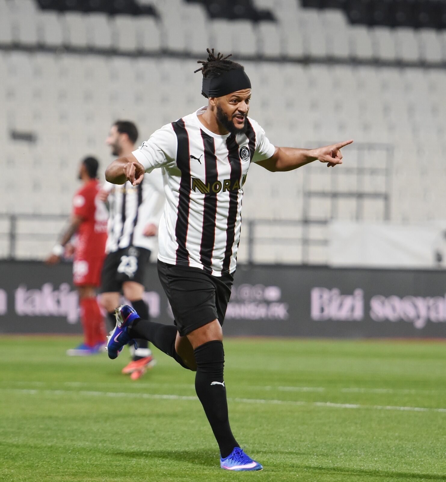 Whatsapp Image 2026 03 10 At 21.25.58 (1)