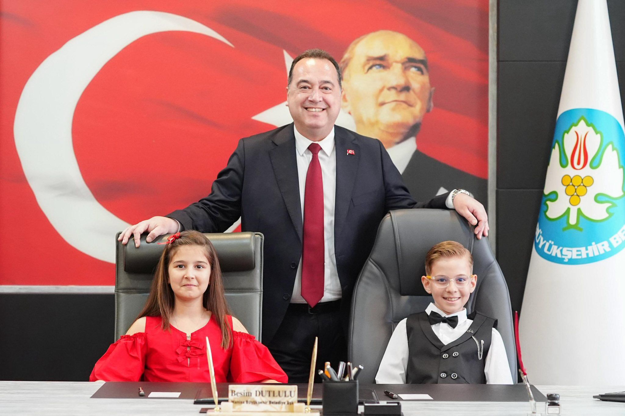 677964408 1404729208359464 5645816689391151159 N