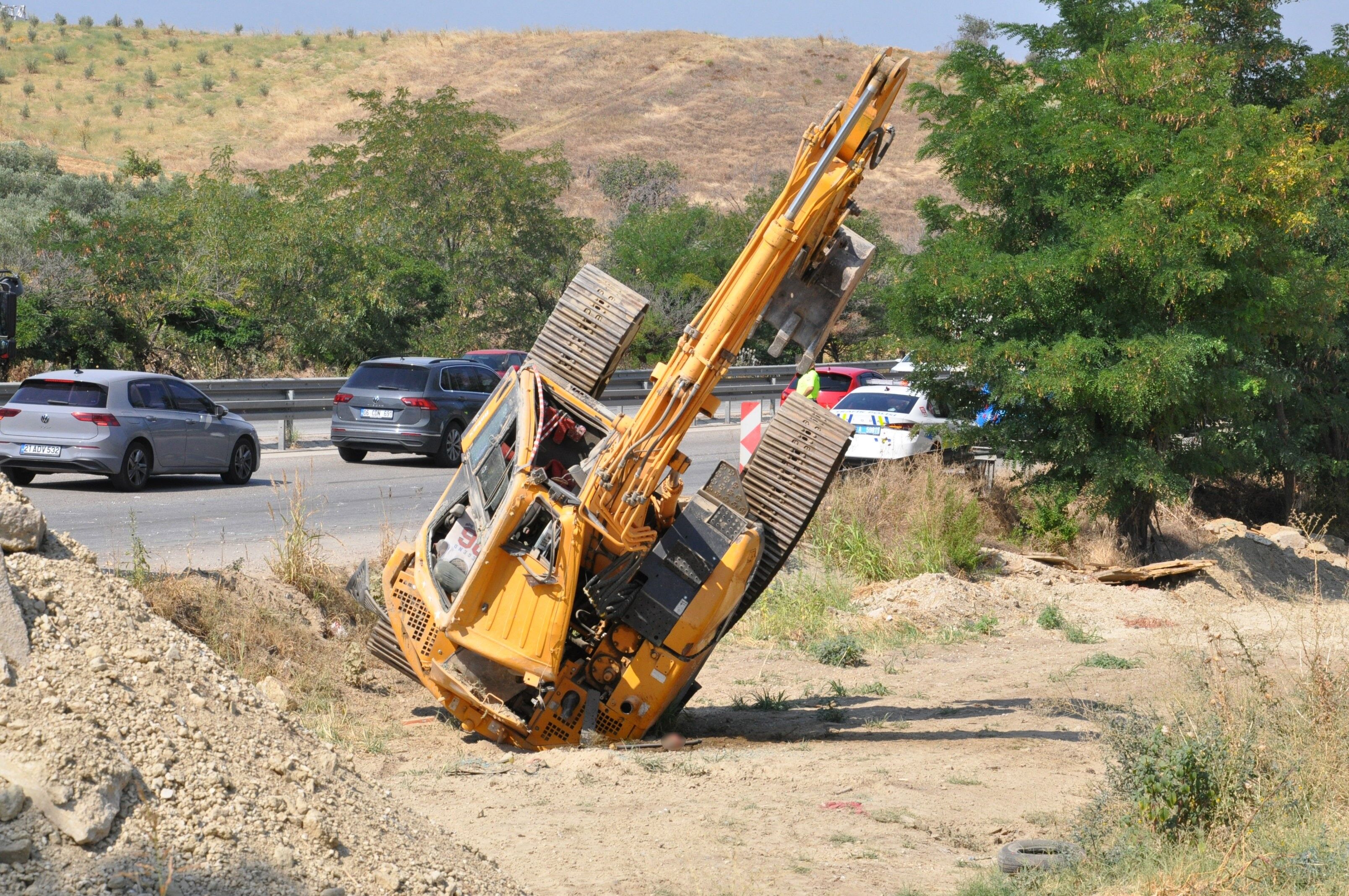 A W764561 09