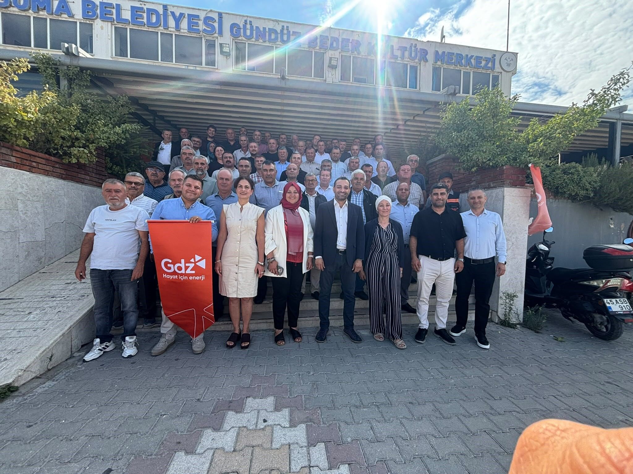 Gdz Elektrik'ten Soma ve Kırkağaç muhtarlarına özel buluşma